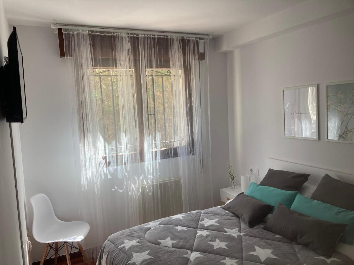 Apartamentos Las Brisas, Ojedo-Potes エクステリア 写真