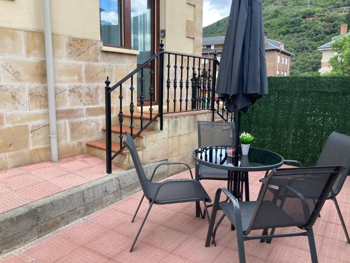Apartamentos Las Brisas, Ojedo-Potes エクステリア 写真